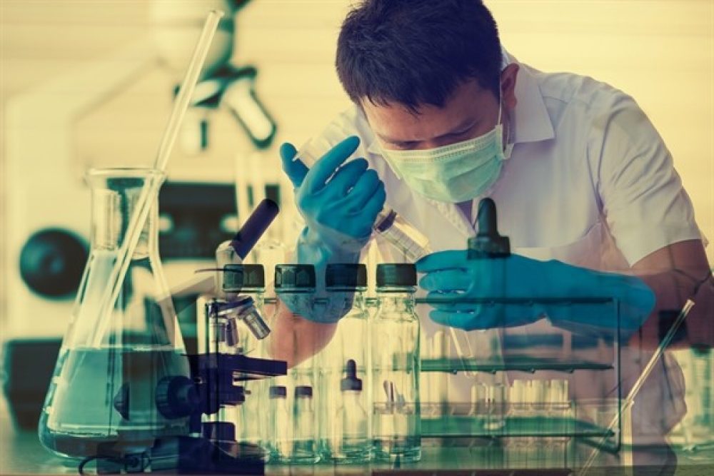 How To Become A Medical Laboratory Technician