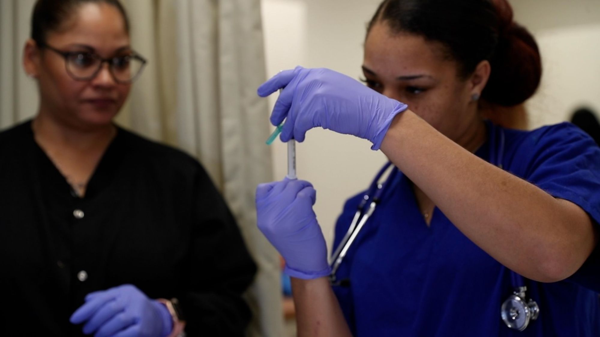 MA-Columbia-Student-and-Instructor-Prepping-Syringe